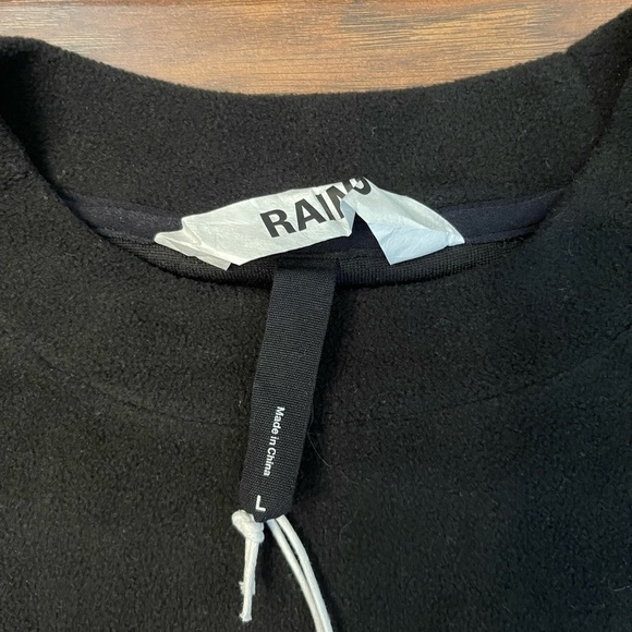 NWT Rains Women’s Cropped Sweatshirt Size L - Picture 4 of 6